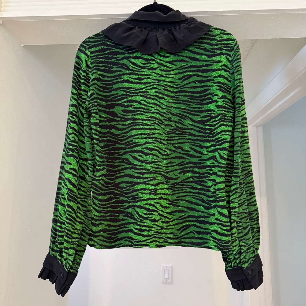 KENZO x H&M Green Tiger Print Silk Ruffle Collar Long Sleeve Button Up Blouse 2 - Picture 15 of 16
